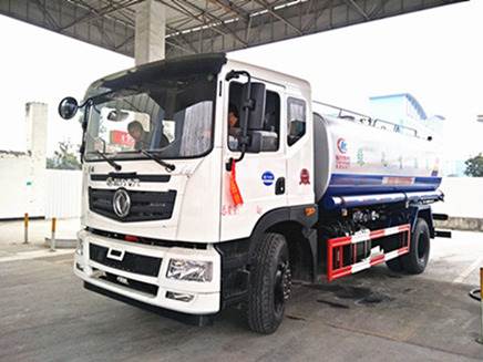 東風T5新款灑水車