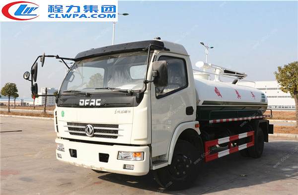 東風多利卡8方吸糞車