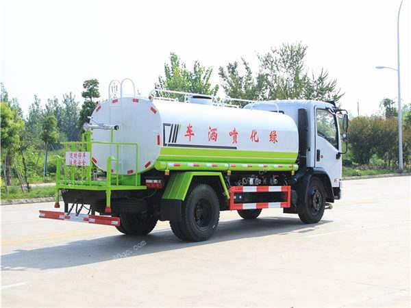 東風福瑞卡9噸灑水車