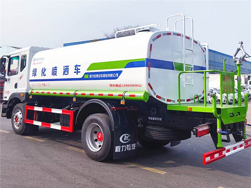 東風14-15噸D9灑水車