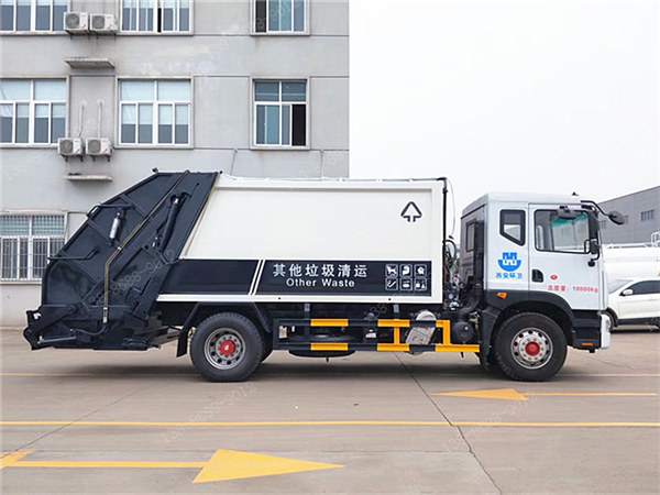 國六東風多利卡D9壓縮垃圾車