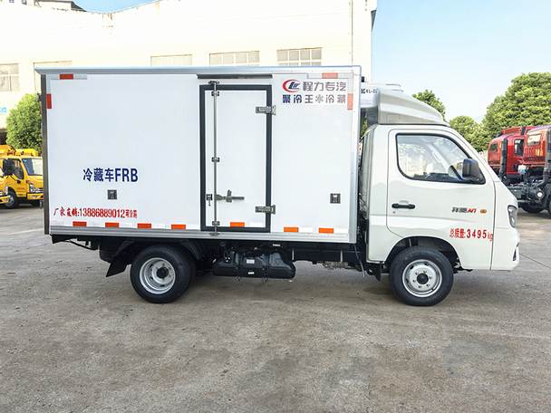 福田祥菱M1后雙輪冷藏車