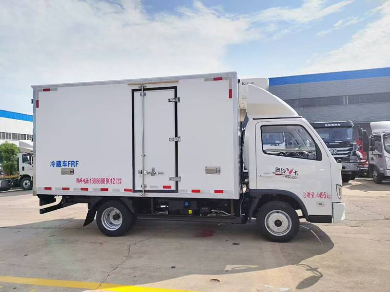 福田歐馬可V卡冷藏車(chē)