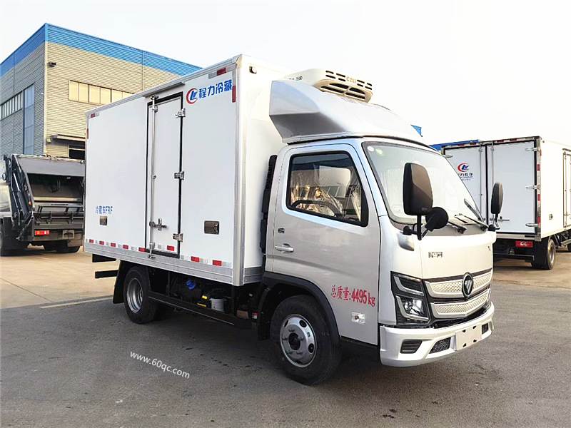 福田歐馬可國(guó)六藍(lán)牌冷藏車(chē)
