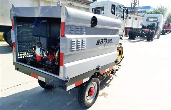 電動(dòng)三輪高壓清洗車
