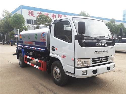 東風灑水車一直受到全國用戶的歡迎！