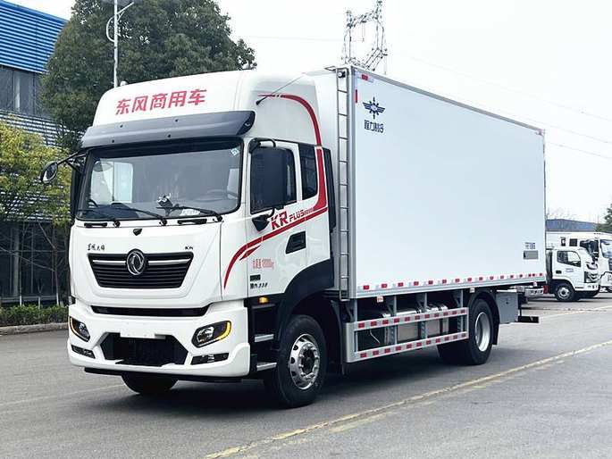 東風天錦PULS智能版冷藏車